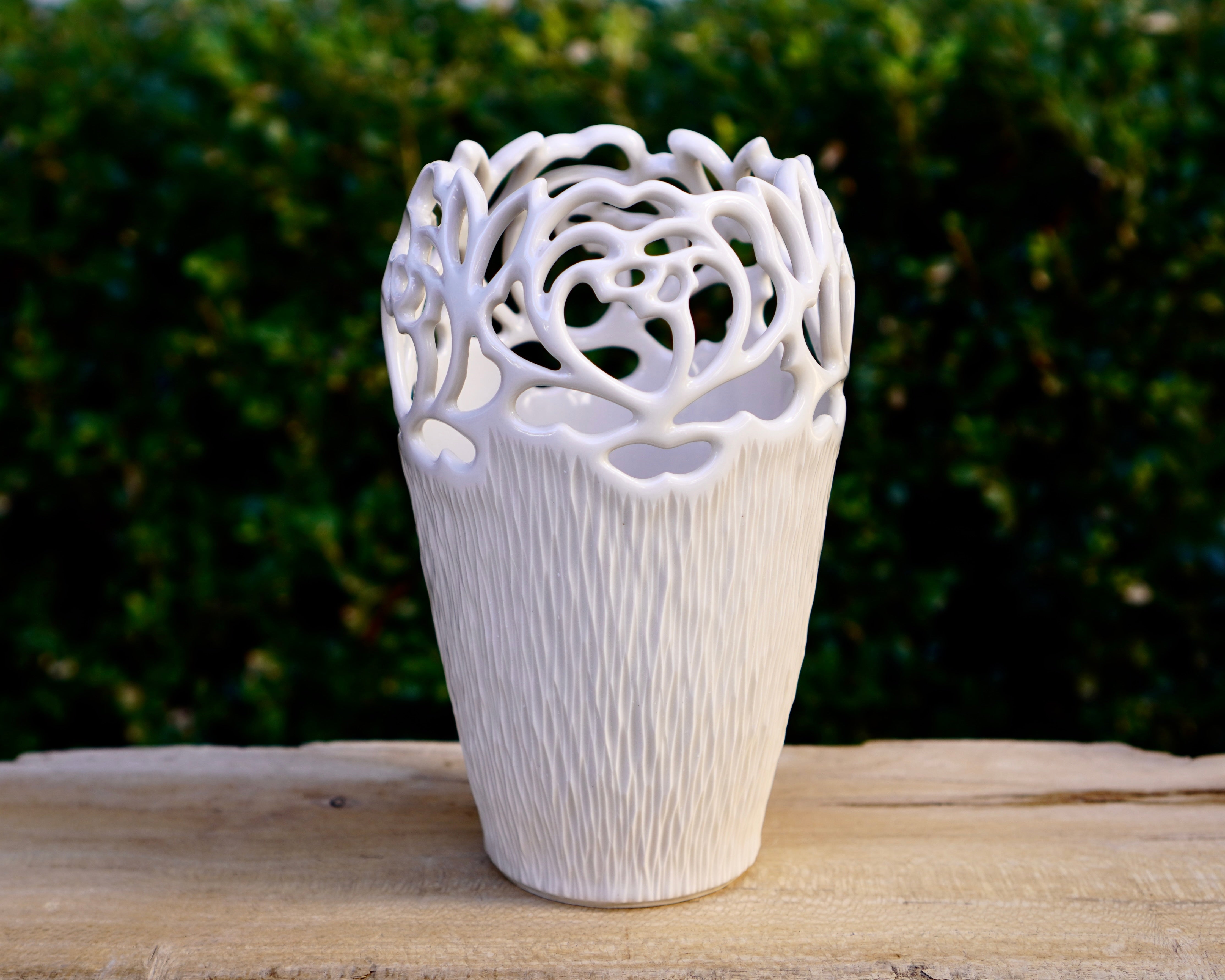 ピオニーページ ピオニーページ 001 Peony Vase – Quigley Ceramics