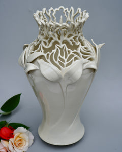 010 Iris Centerpiece Vase