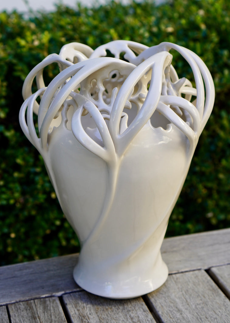 001 Iris Centerpiece Vase
