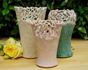 002 Rose Vase in Pink