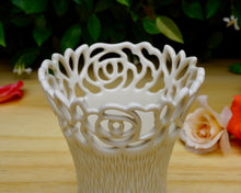 Load image into Gallery viewer, Rose Vase