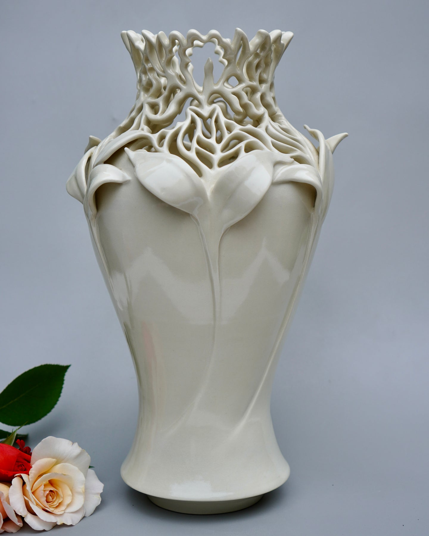 010 Iris Centerpiece Vase