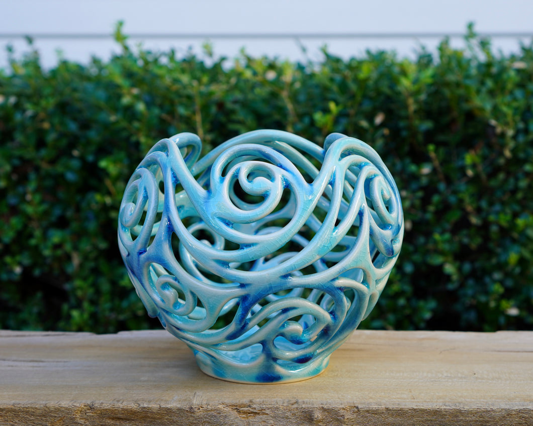 004 Wave Luminary