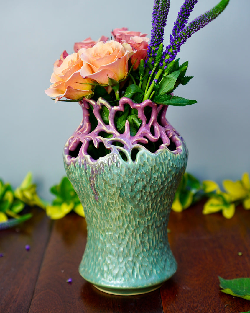 015 Iris Vase